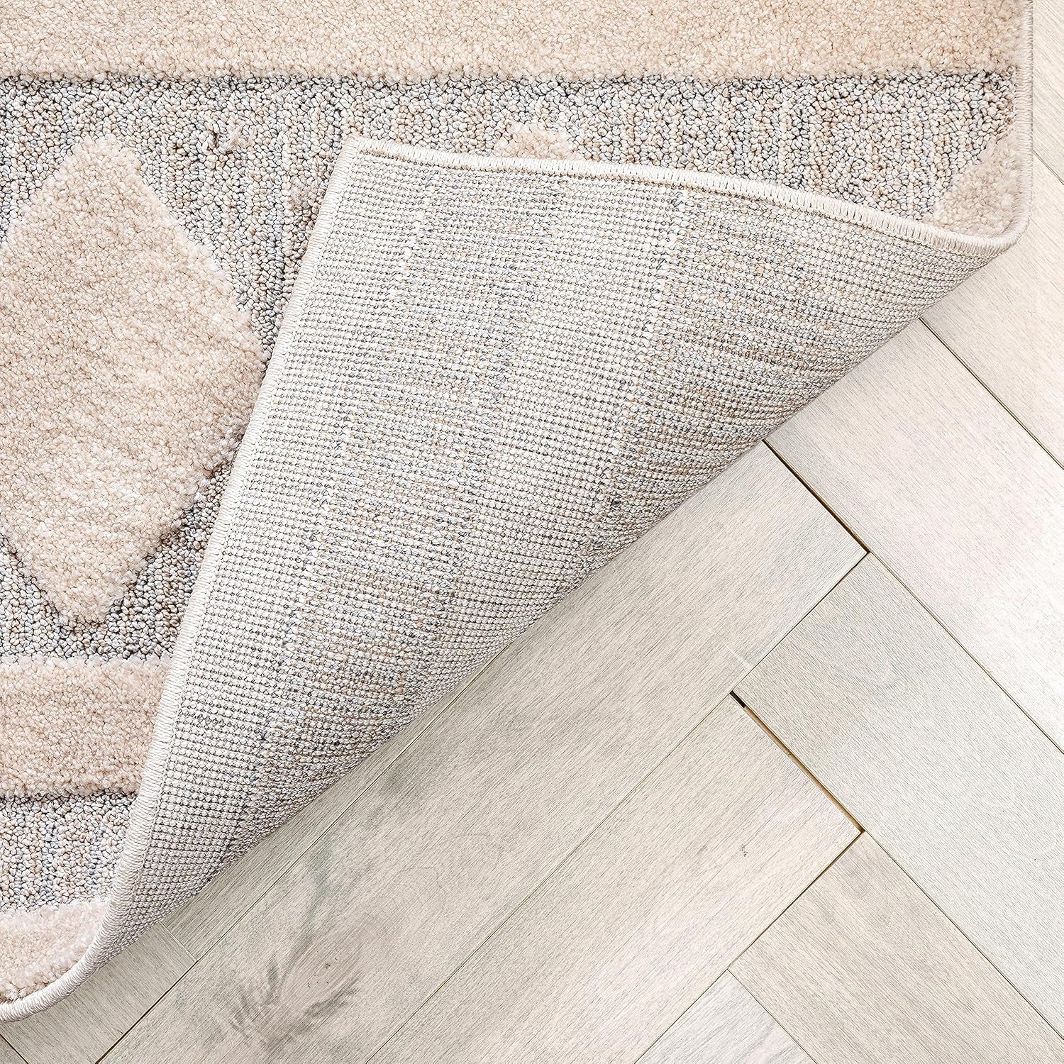 Harlow Zara Tribal Moroccan Diamond Pattern Beige High-Low 5'3" X 7'3" Area Rug